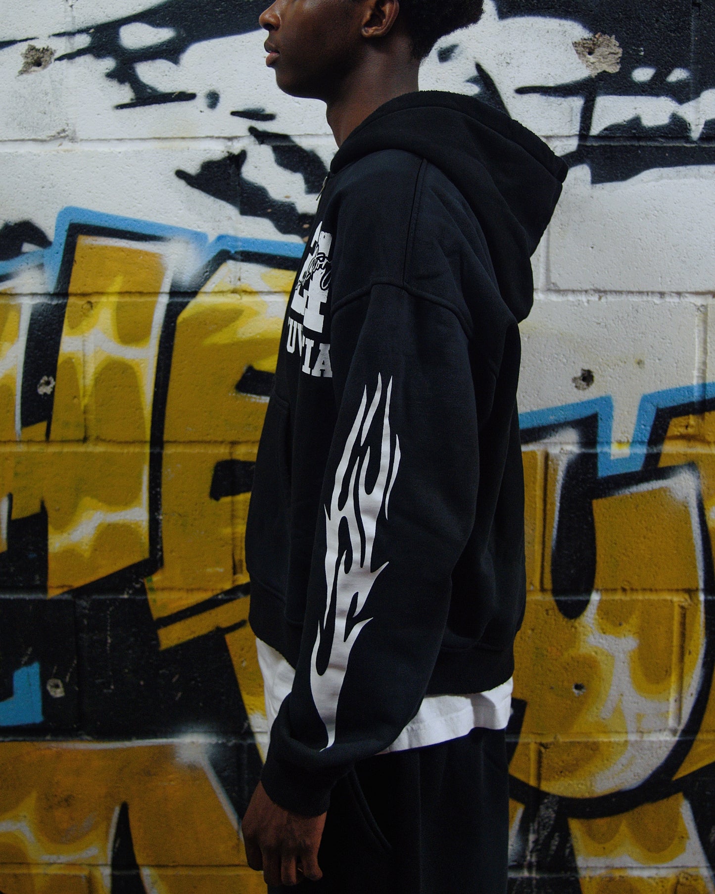CAMPUS ZIP UP (BLACK)