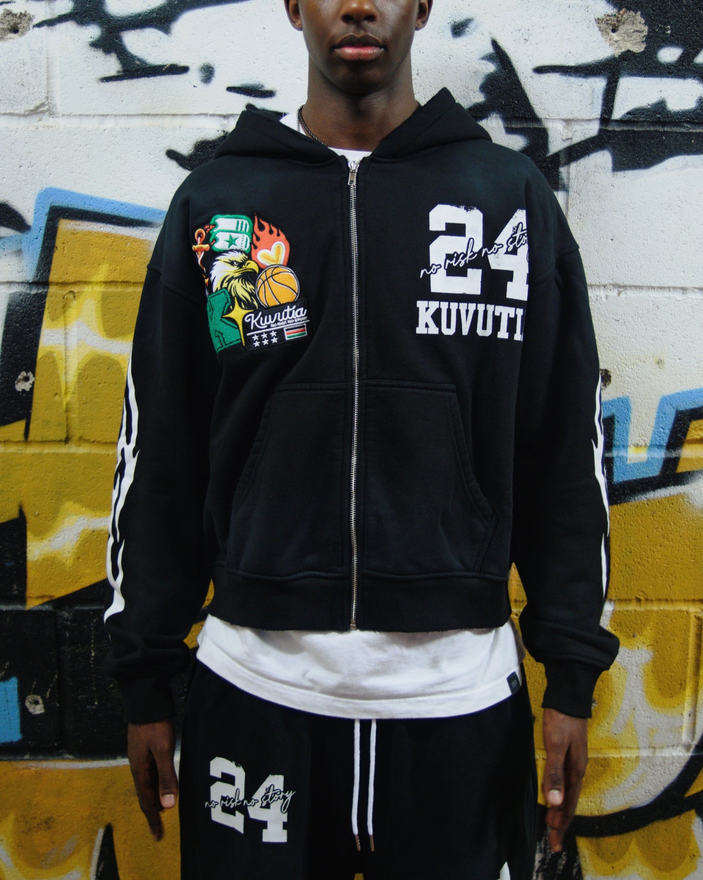 CAMPUS ZIP UP (BLACK)