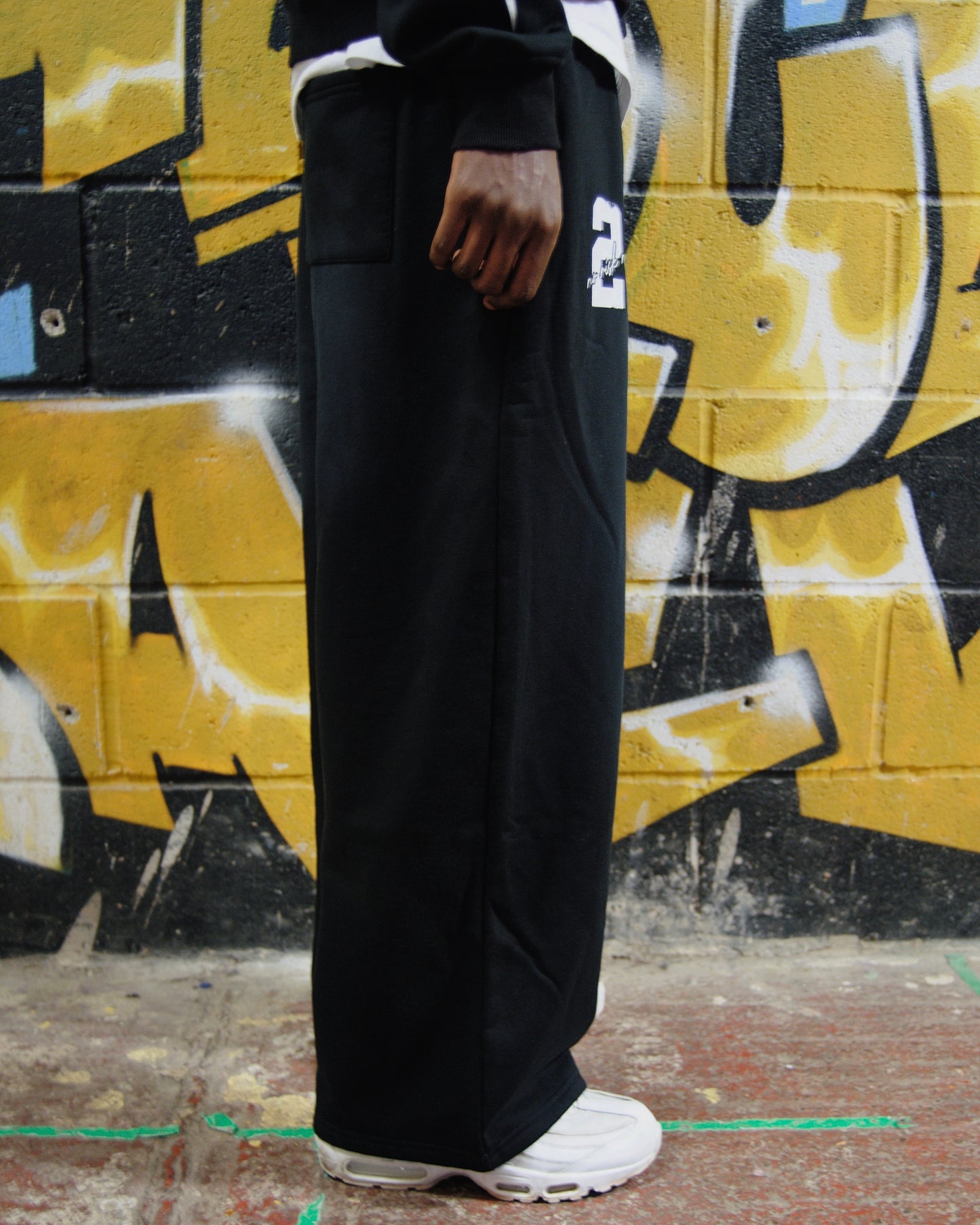 CAMPUS PANTS (BLACK)