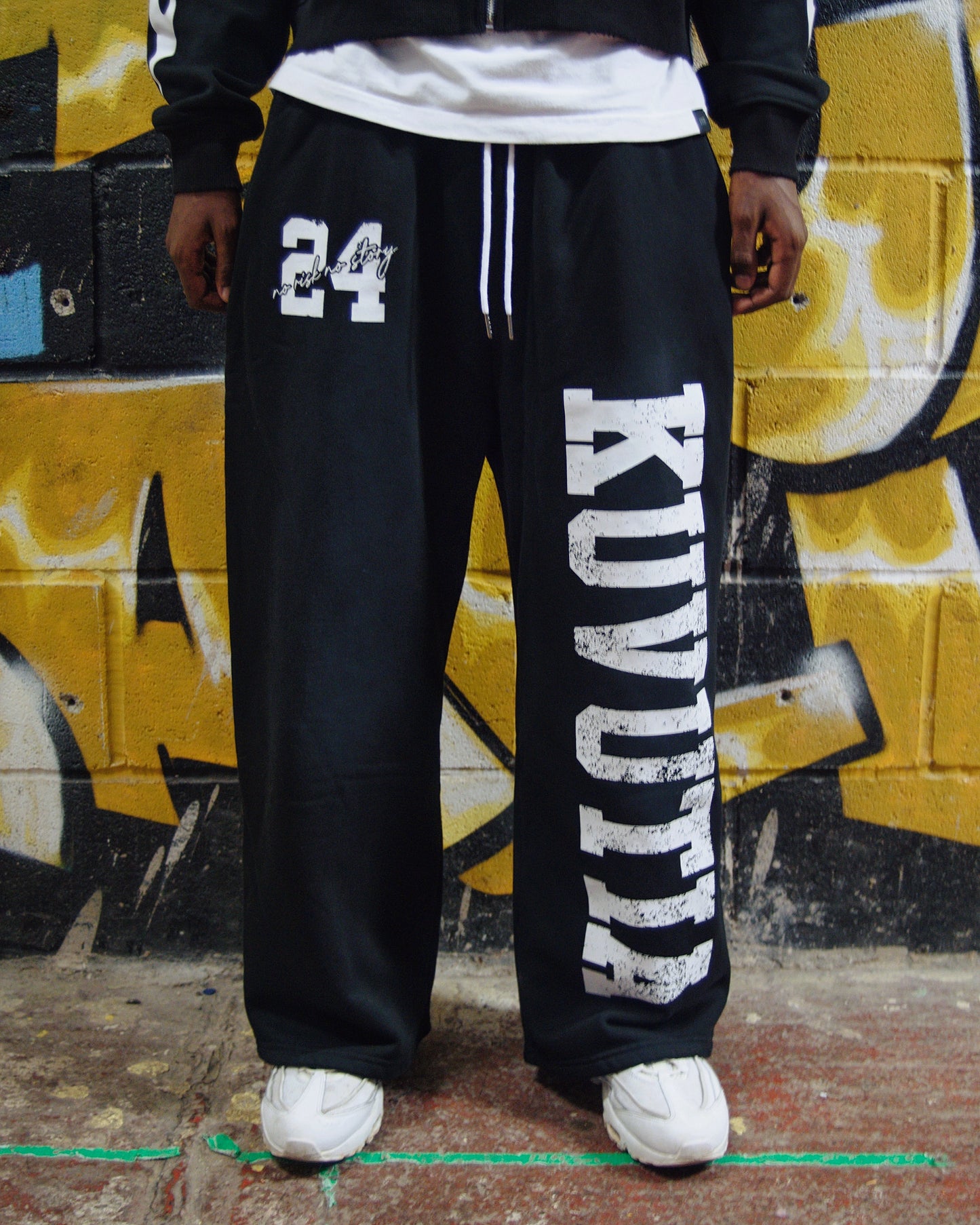 CAMPUS PANTS (BLACK)